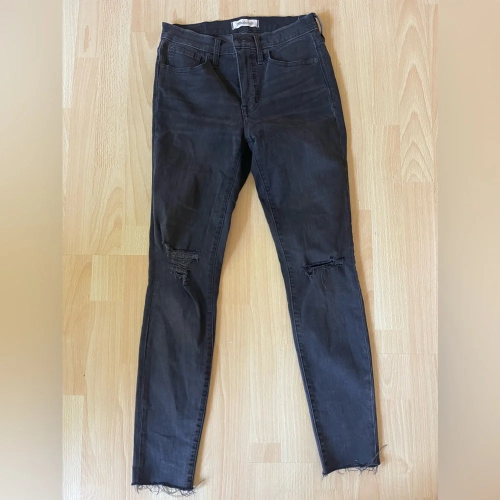 Madewell size 27 high rise skinny ripped jeans in vintage black - Picture 1 of 3